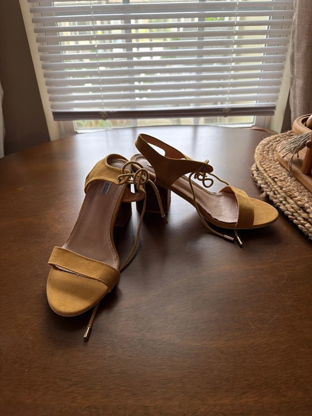 Cape Robbin ankle strap, black heel mustard tan sandals 8.5 321